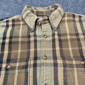 Alaska Wilderness Gear Green and Brown Plaid Flannel Large